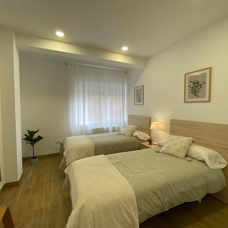 Apartamento Recien Reformado Zona Estaciones Lägenhet Santander Exteriör bild