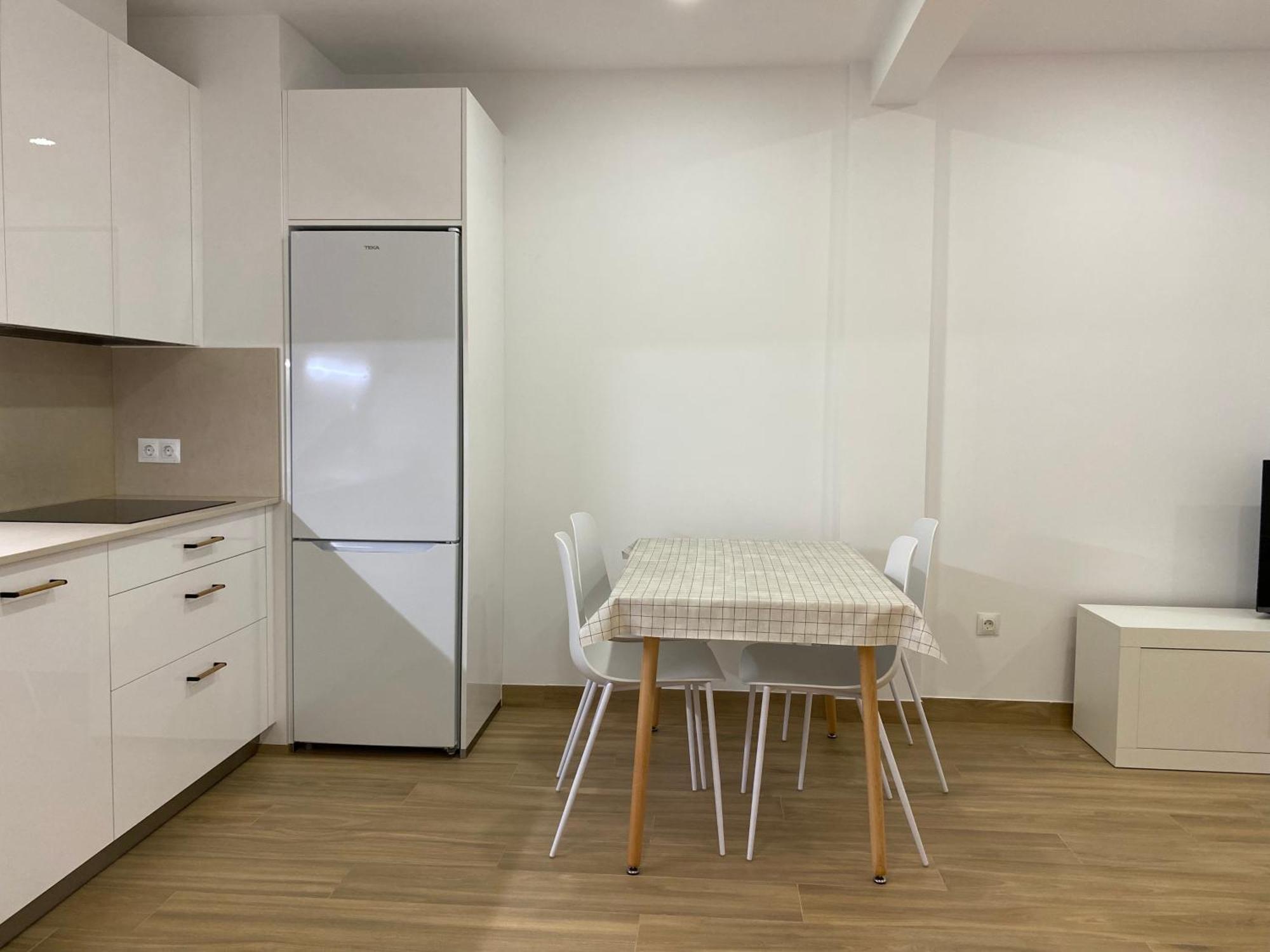 Apartamento Recien Reformado Zona Estaciones Lägenhet Santander Exteriör bild